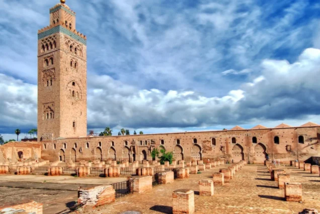 Viaje de 4 días y 3 noches de Marrakech a Fez por el desierto de Merzouga
