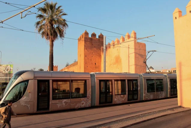 Tour 15 días y 14 noches desde Rabat vía Desierto Sahara y Marrakech