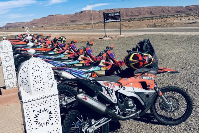 Aventura en Moto Enduro KTM en Marruecos: Alquiler y Excursiones Off-Road
