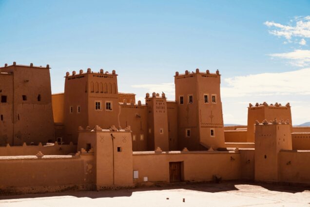 Excursión de 3 días Marrakech a Cascadas de Ouzoud y Desierto