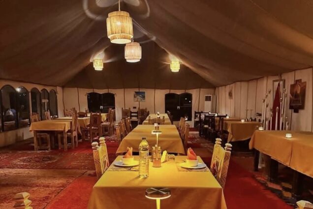 viaje de 4 días y 3 noches al desierto de Merzouga y las cascadas de Ouzoud.