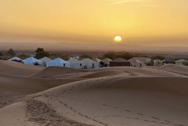 Tour de 5 días desde Marrakech al desierto de Merzouga con visita guiada de Marrakech