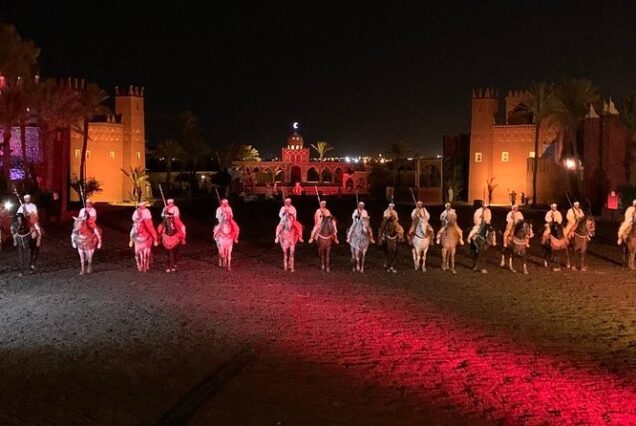 Cena y espectáculo de fantasía en Chez Ali, Marrakech