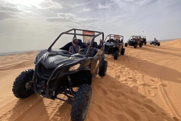 Tour de 12 Días desde Marrakech por Chefchaouen Fez y Desierto