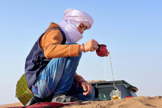 Trekking y Senderismo en el Desierto: Aventura en dunas Sahara