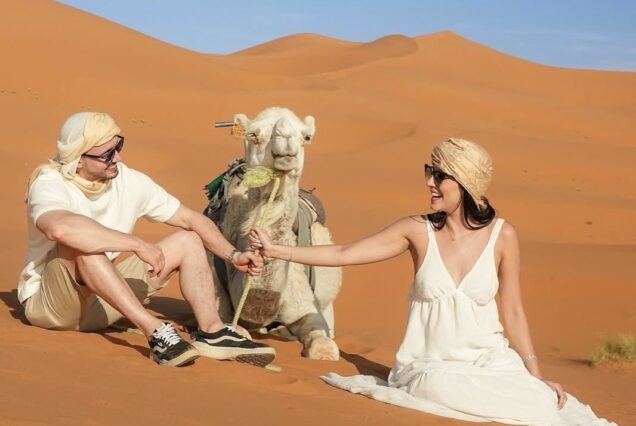 Viajes y experiencias románticas al Desierto Marruecos en pareja