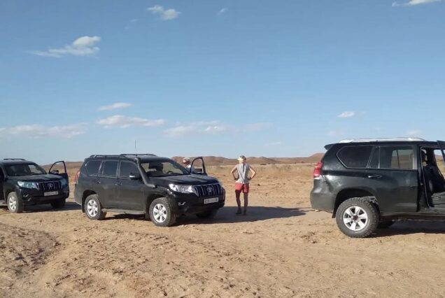Alquiler de vehículos Toyota 4x4 sin chófer en todo Marruecos