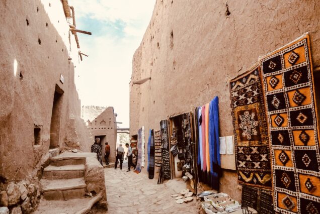 Tour de 5 días desde Marrakech al desierto de Merzouga con visita guiada de Marrakech