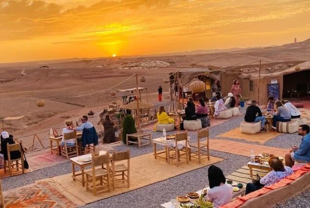 Excursión de un día desde Marrakech: Valle de Ourika, Cascadas de Setti Fatma y Desierto de Agafay