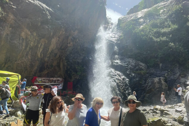 Excursión de 1 Día al Valle de Ourika y las Cascadas de Setti Fatma desde Marrakech