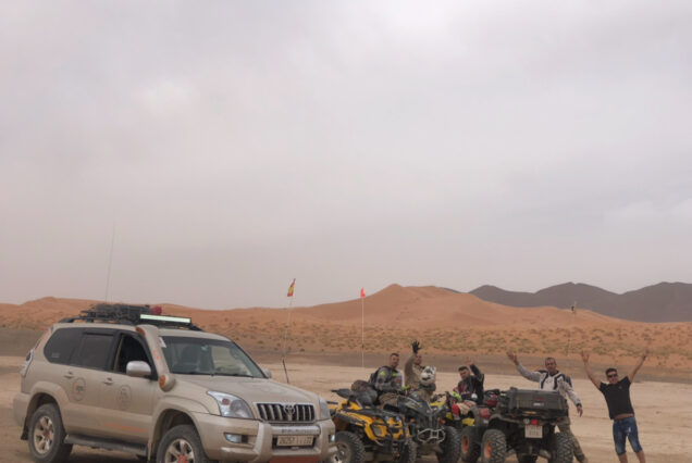 Escapada para una despedida de soltero al desierto de Marruecos