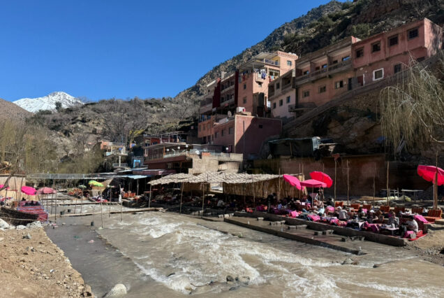 Excursión de 1 Día al Valle de Ourika y las Cascadas de Setti Fatma desde Marrakech