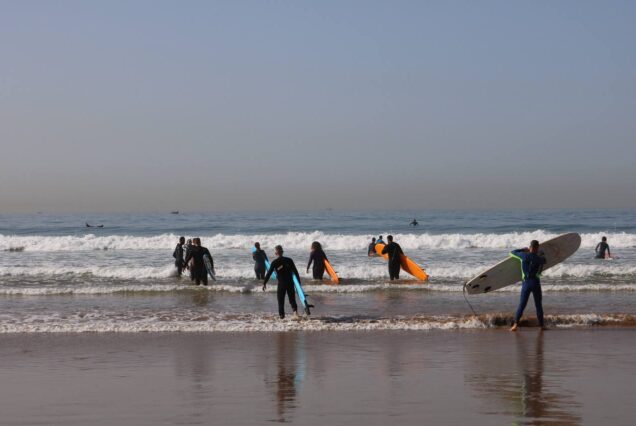 tour de 8 días y 7 noches que recorre Essaouira, Taghazout, Agadir y el Valle del Paraíso