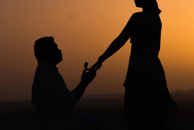 Viaje para la Entrega del Anillo y Escapada Romántica a Marruecos