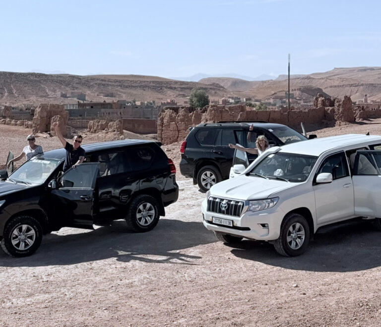 Alquiler de coches 4x4 con guía local en Marruecos