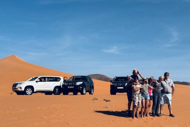 Marrakech, Ait Ben Haddou, Foum Zguid, Erg Chegaga, Zagora, Ouzina, Merzouga, Erfoud, Gargantas del Todra, Valle del Dades, Ouarzazate.