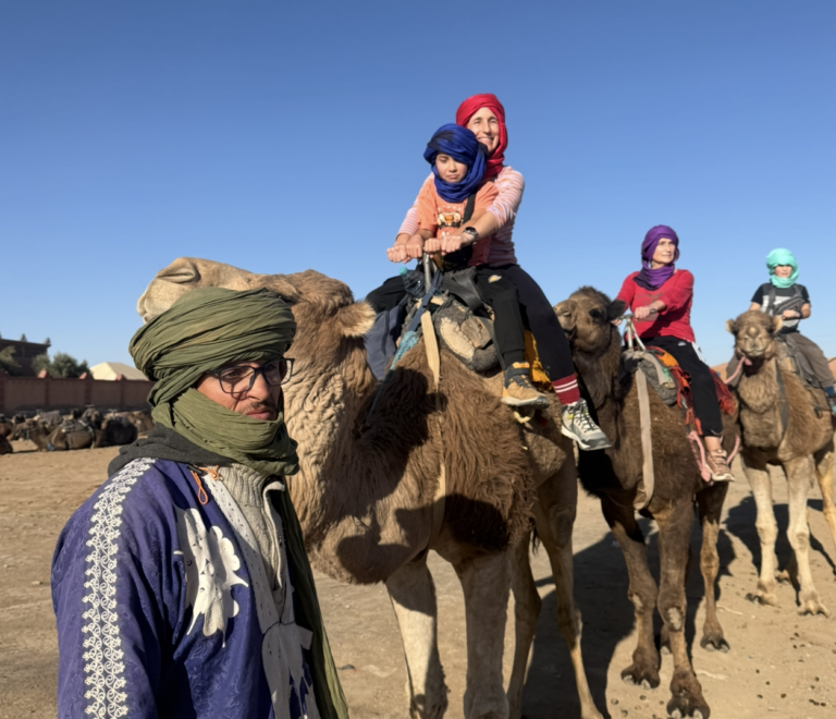 Excursión de 3 días y 2 noches desde Merzouga al desierto de Ouzina